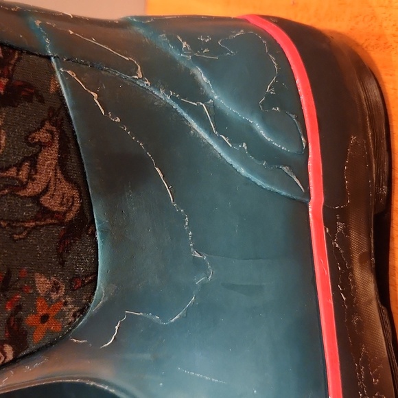 Toddler Girl Bog Boots Size 8 - Picture 2 of 6